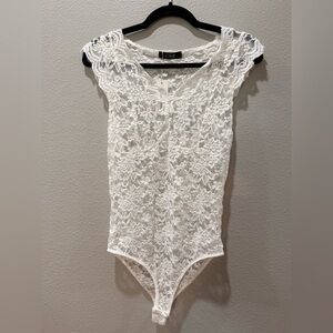 🤍 NWT CBR Boutique Exclusive White Crochet Bodysuit – Size L 🤍